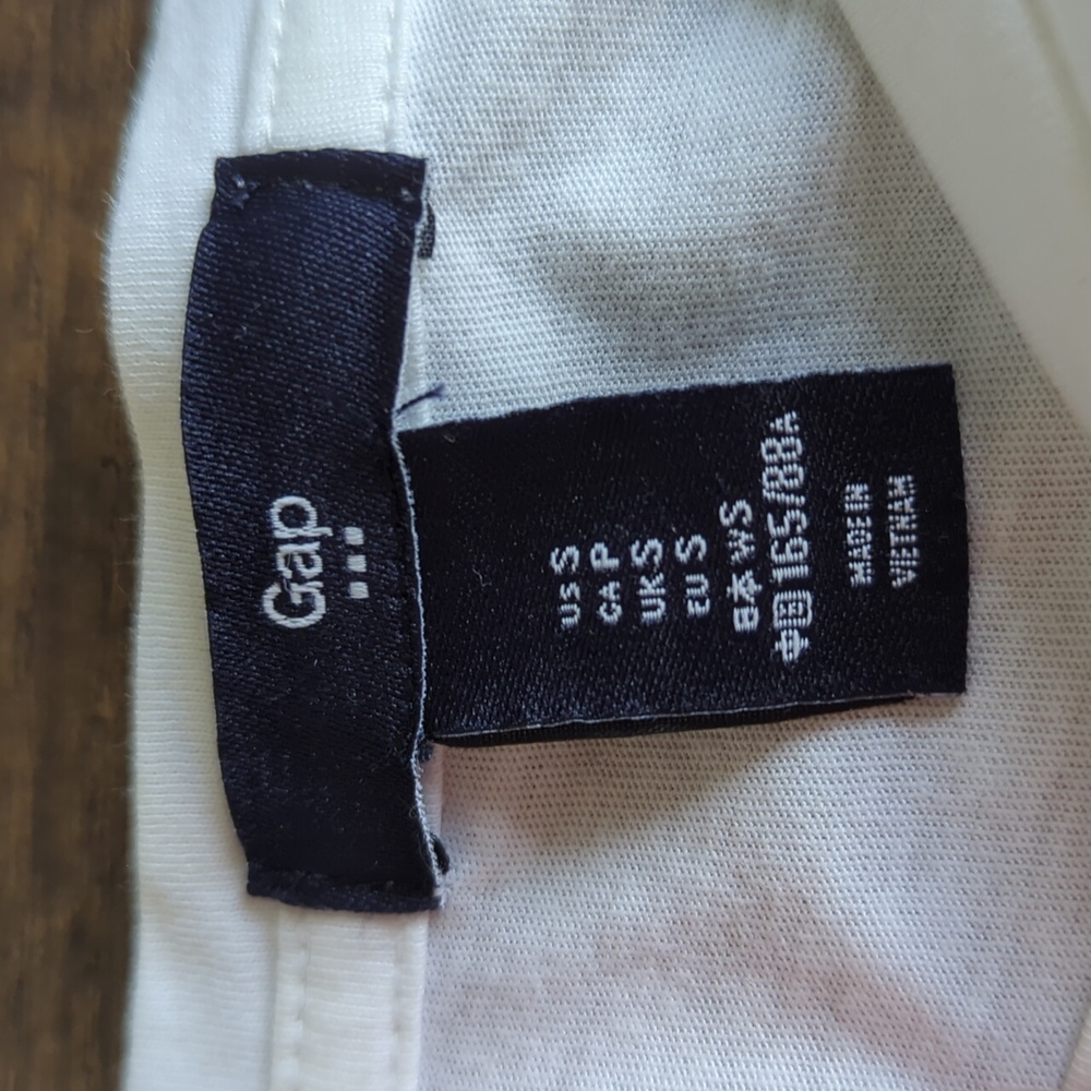 Gap Lace Eyelet Front Top - Picture 6 of 17